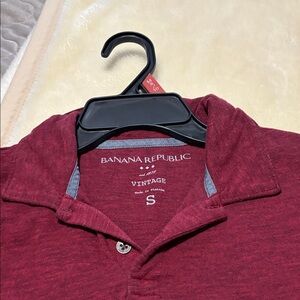Banana Republic Men's Maroon Polo Shirt